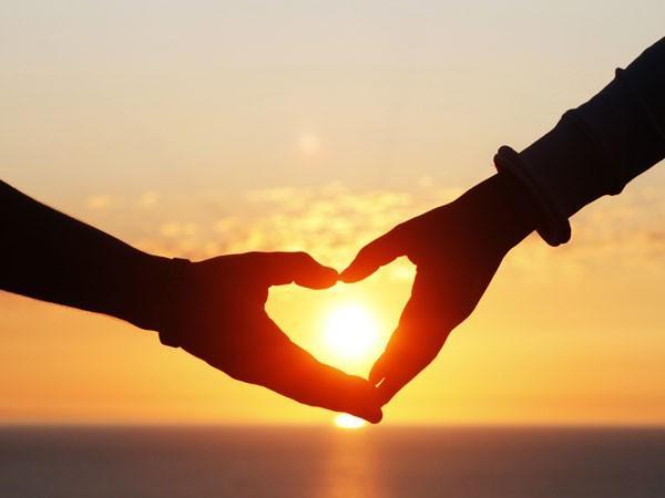 6 bí quyết khôn ngoan để đối phó với sóng gió trong tình yêu